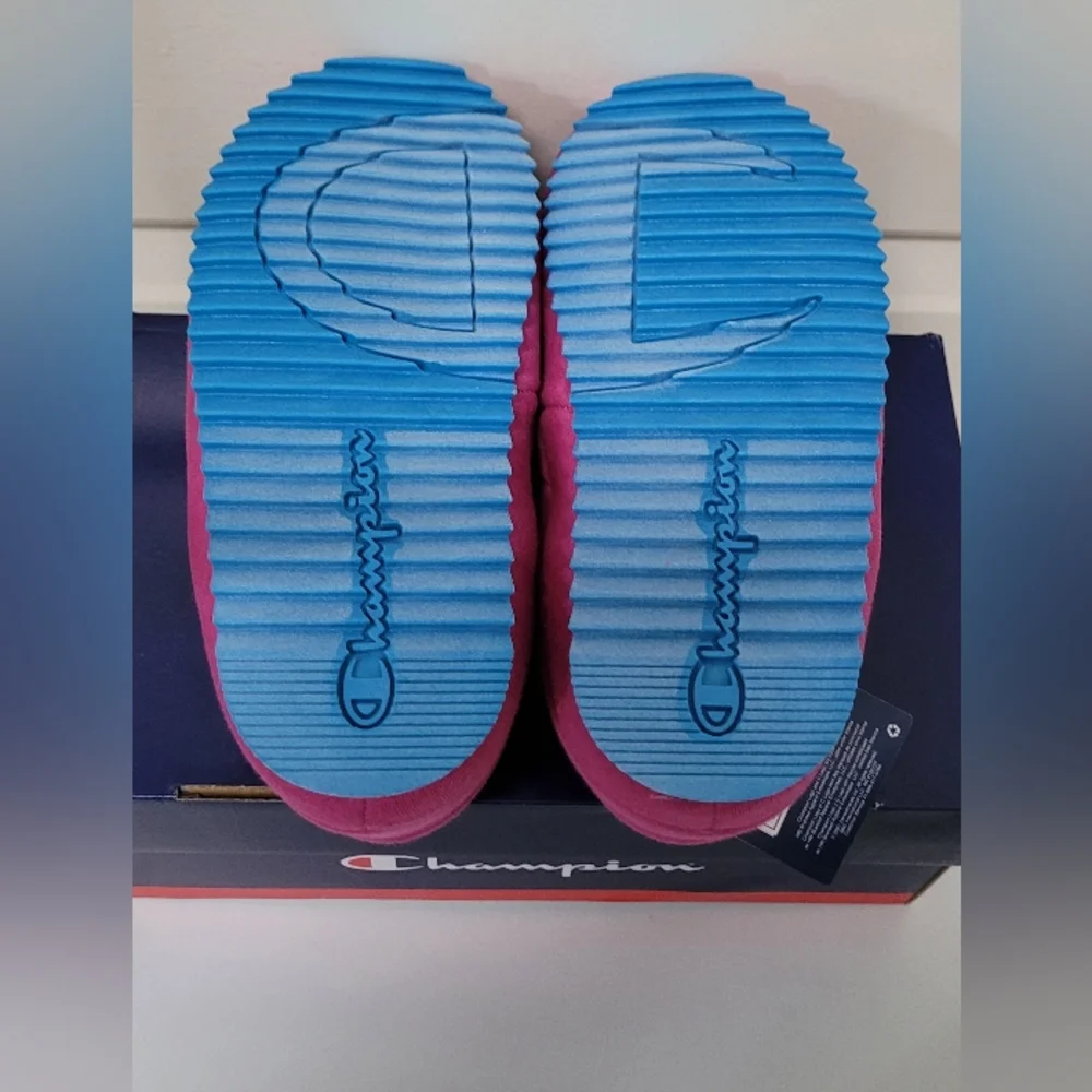 Champion Tie-Dye Pink Slippers with Blue Soles-New With Box Size 6 Youth